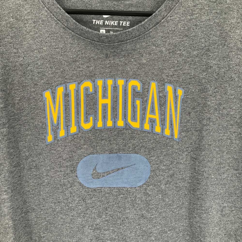 Nike The Nike Tee Michigan Wolverines T Shirt Men's XL Athletic‎ Cut Heavyweight - Picture 4 of 10